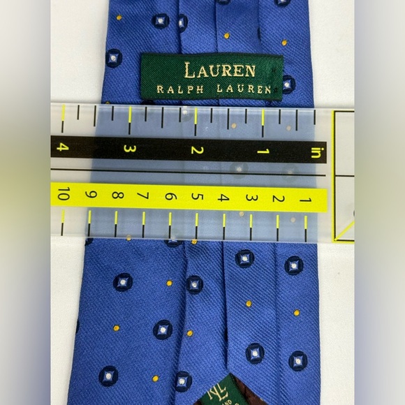 Ralph Lauren Blue Tie with Geometric Pattern - Picture 3 of 3